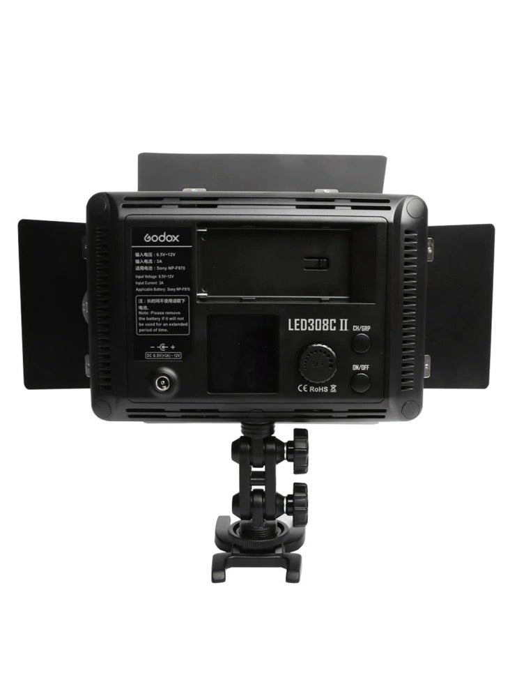 جودوكس إضاءة تصوير احترافية Godox LED308C II مزودة بـ 308 لمبات LED قابلة للتعتيم بسطوع 860 لوكس، مثالية للفيديو والتصوير في الاستوديو والتدوين المرئي (Vlogging)، متوافقة مع كاميرات كانون / نيكون DSLR - Image 3