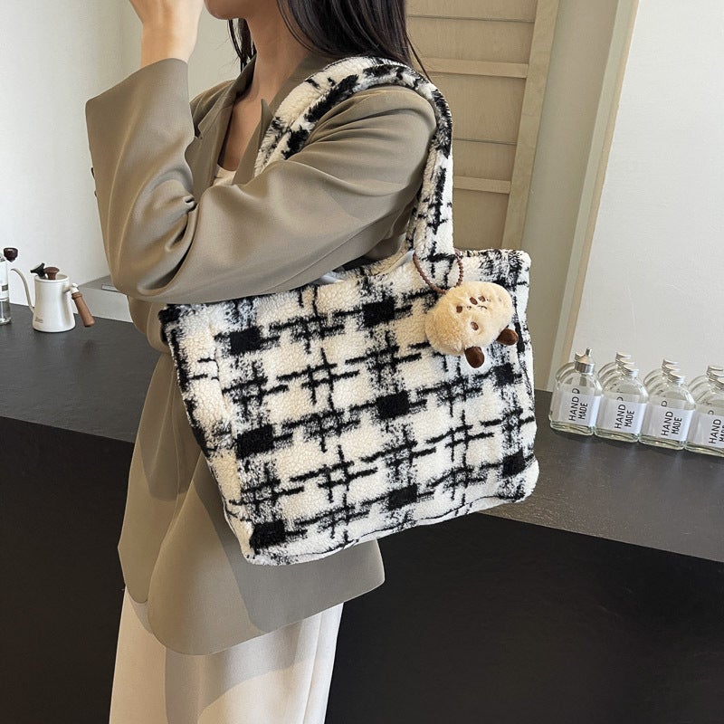 Korean Style Ins Cute Girl Tote Bag Autumn High-End Color Contrast Striped Large Capacity Shoulder Bag - Image 1