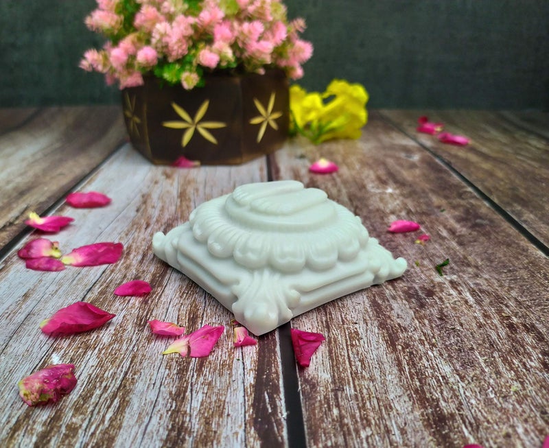 SHINDE EXPORTS Marble Charan Paduka for Puja (7x7cm, Off White) - Image 2