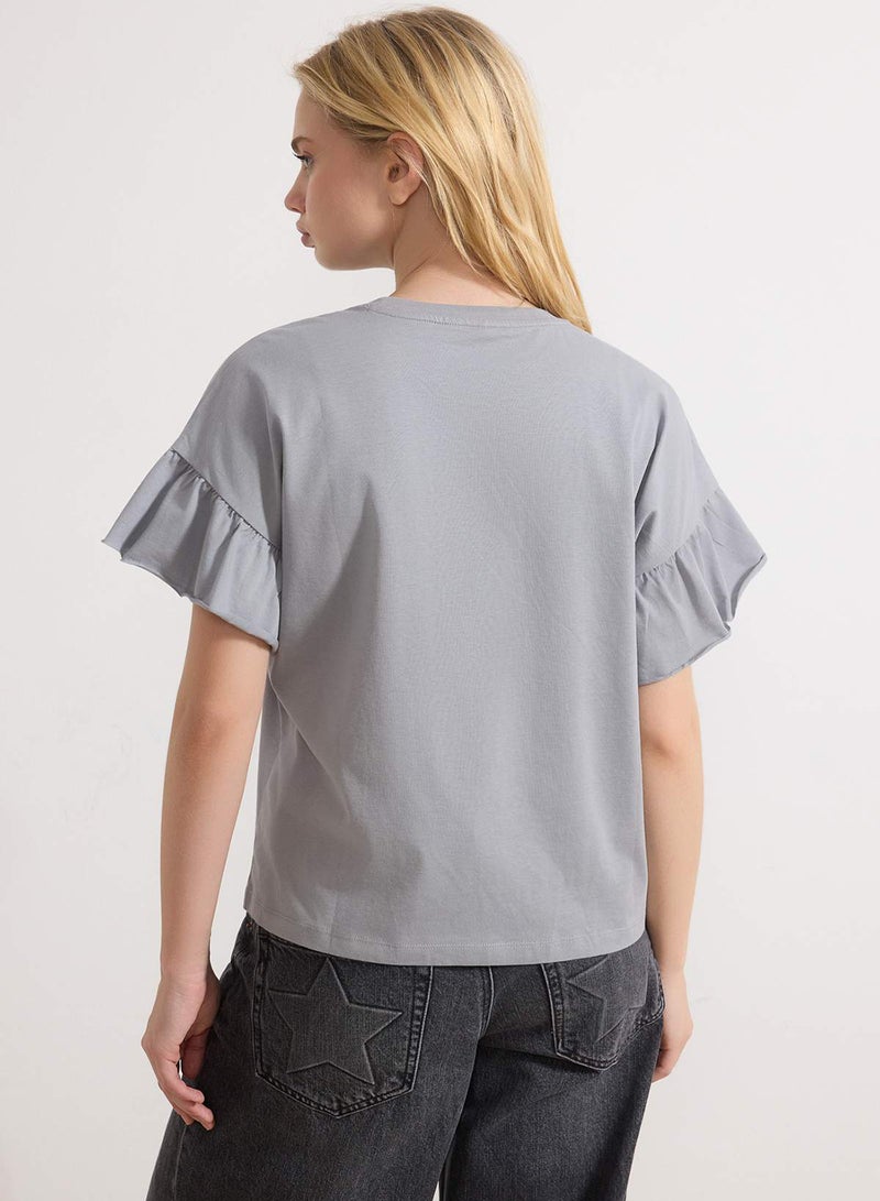 trendyol Crew Neck Gray Knitted T-Shirt - 100% Cotton with Ruffle Detail Twoss22Ts2429 - Image 4
