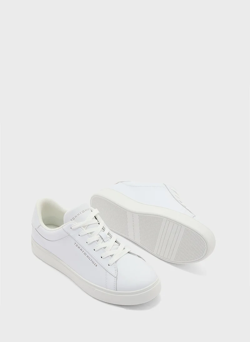 TOMMY HILFIGER Logo Detail Lace Up Low Top Sneakers
