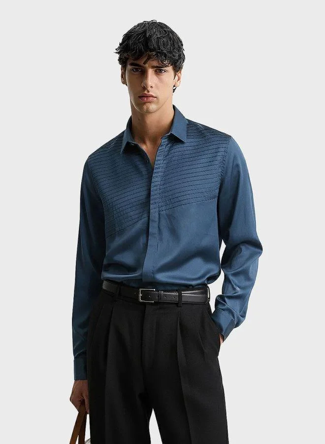 The Indian Garage Co Men Slim Fit Solid Round Neck Full Sleeves Shirt