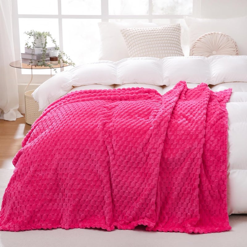 Puncuntex بطانية رمي وردية ساخنة 60"×80" بوصة فاخرة 3D جاكار مزخرفة من الفلانيل ناعمة للغاية وطرية ومريحة للكنبة أو الأريكة أو الكرسي خفيفة الوزن - Image 2