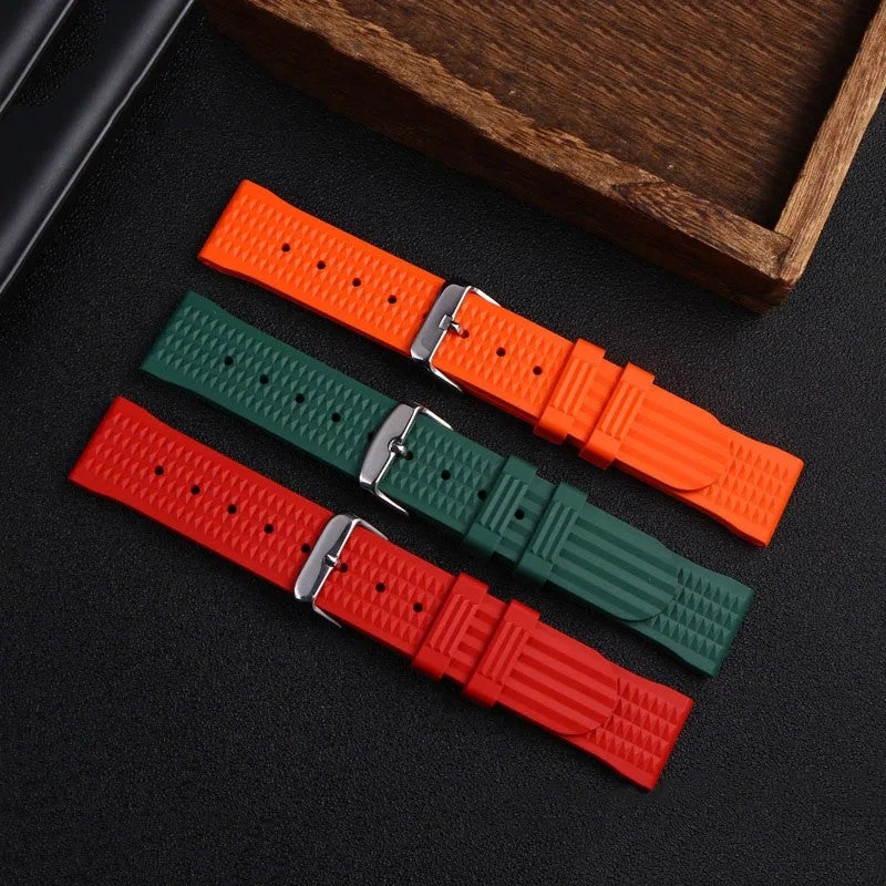 Y&D 20mm 22mm FKM Rubber Watch Strap - Vintage Waffle Design, Quick Release, Waterproof Breathable Watch Band - Replacement Watch Strap - Image 3
