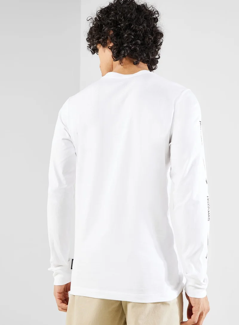 Nike Big Swoosh T-Shirt