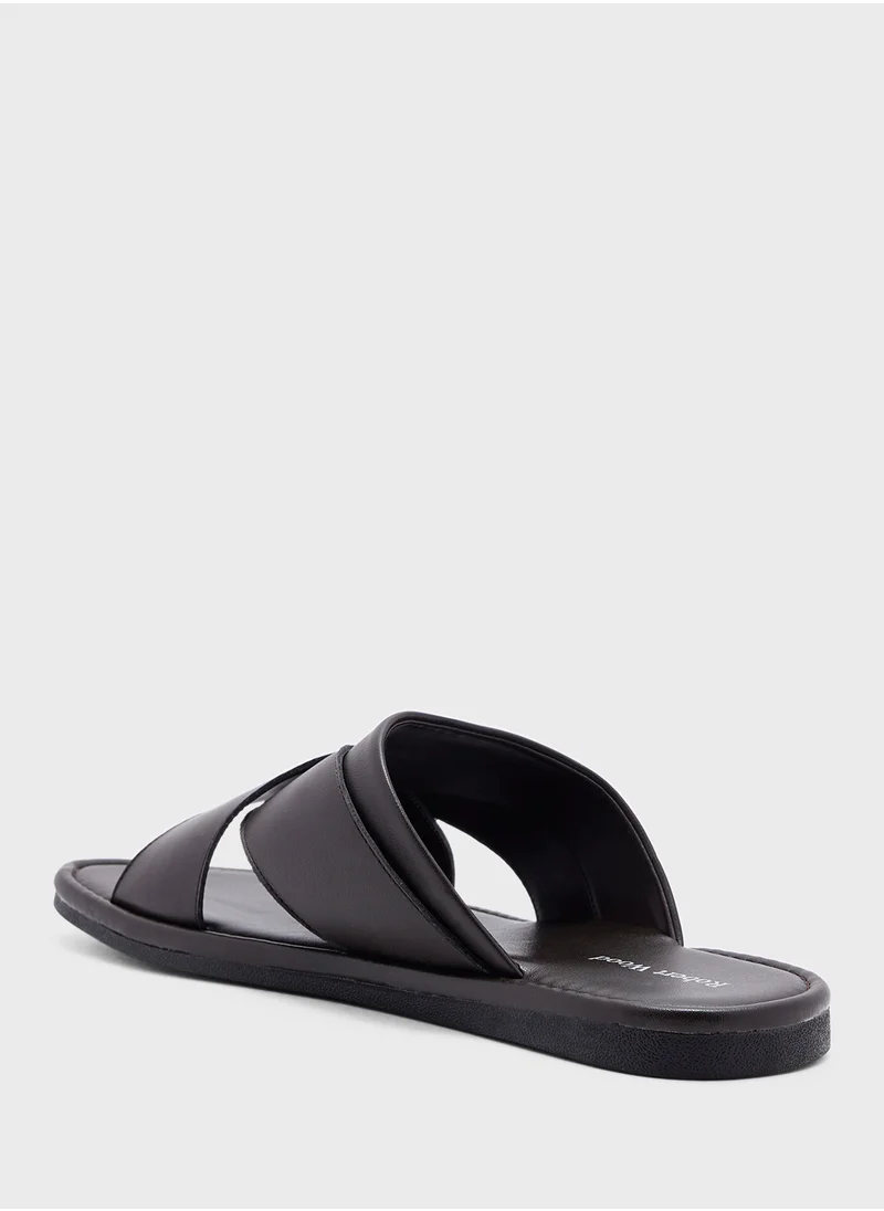 Robert Wood Cross Strap Casual Sandals
