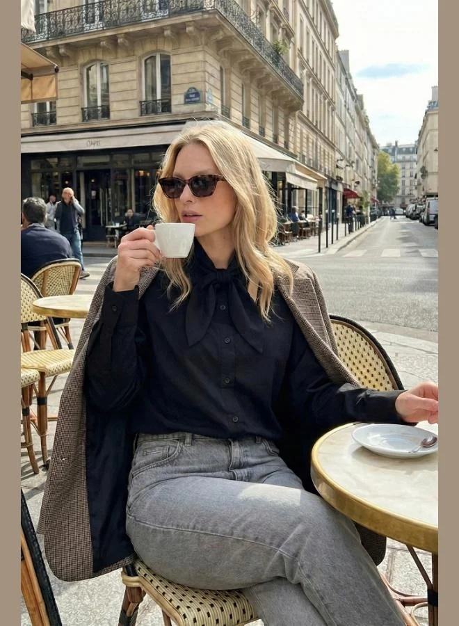 ليلا قميص نسائي بياقة بفيونكة من قطن ليلا