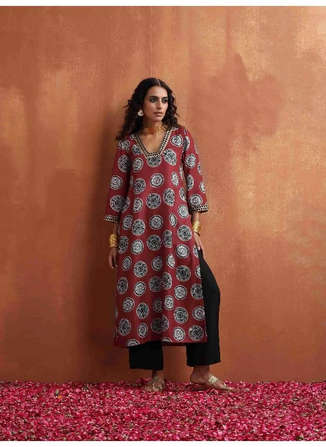 trueBrowns Maroon Print High Slit Kurta Set