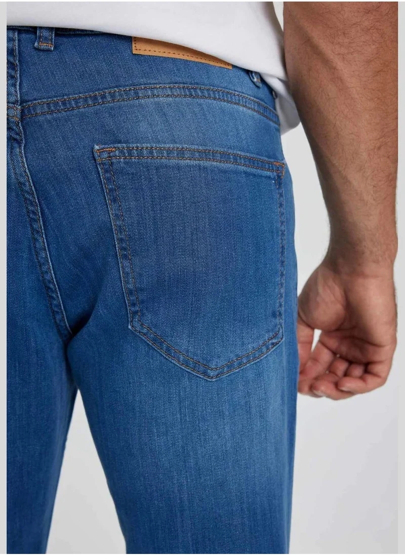 ديفاكتو Man Slim Fit Denim Trousers
