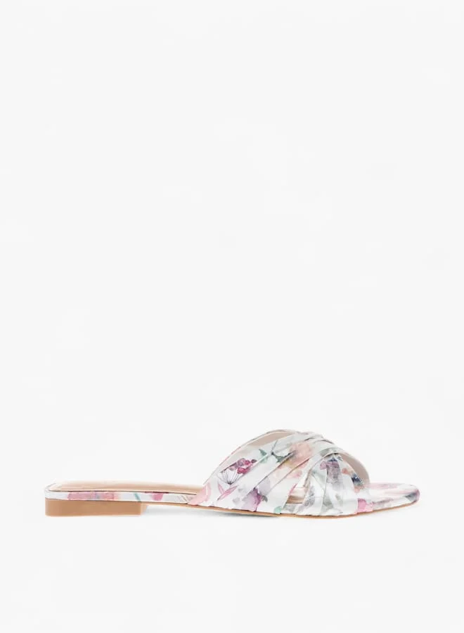 سيليست Womens Textured Cross Strap Slip-On Sandals