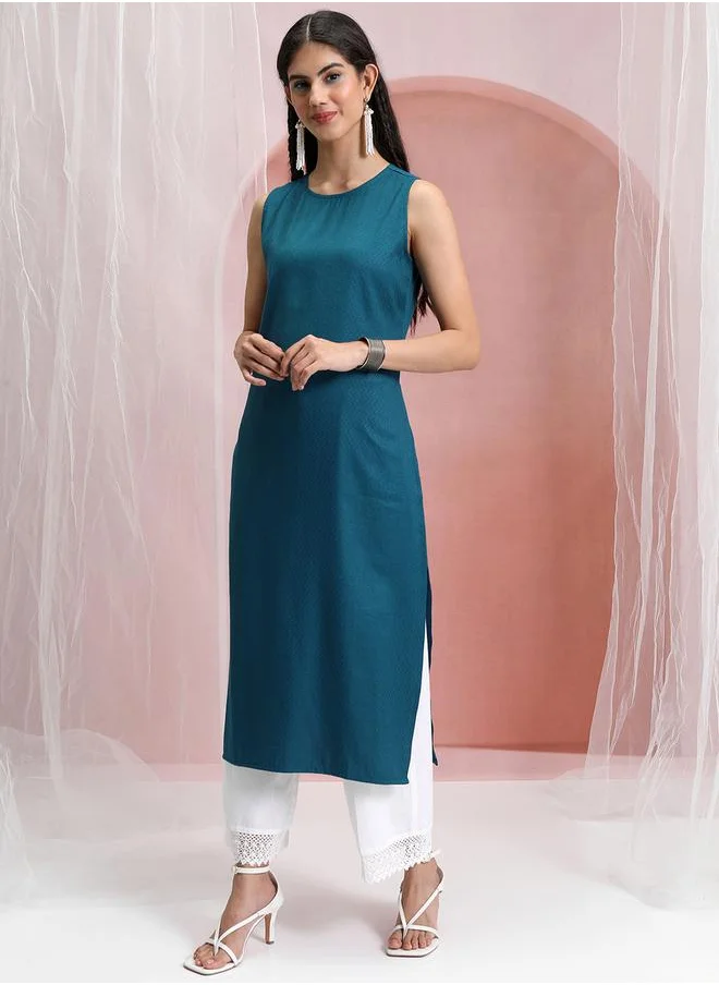 Vishudh Teal Blue Sleeveless Straight Kurta by Styli
