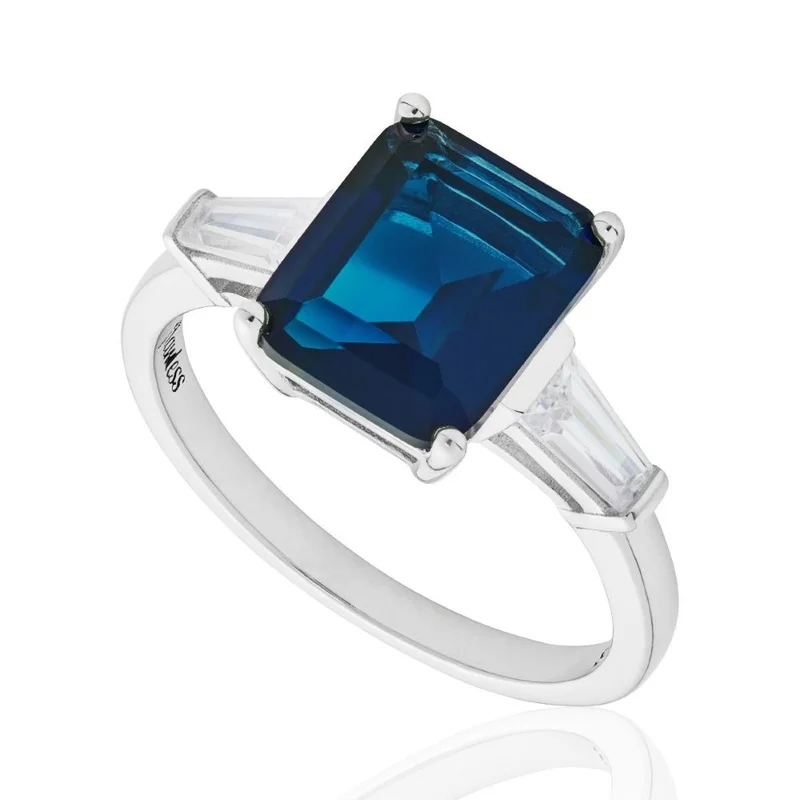 باكلي لندن BUCKLEY LONDON THE FLAWLESS COLLECTION - SAPPHIRE BAGUETTE TAPERED BAGUETTE SHOULDER RING