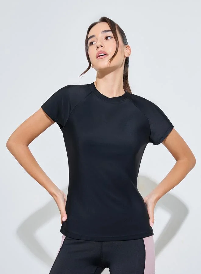 ستايلي اكتيف Logo Back Reflective Stripe Short Sleeve Top