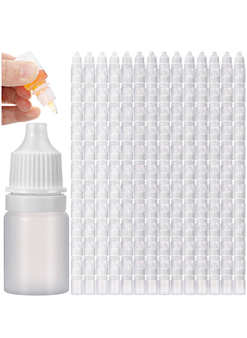KASTWAVE 200 Pcs Dropper Bottles Empty Eye Dropper Bottle Small Liquid Plastic Container Portable Squeezable Eye Liquid Dropper with Caps and Plug for Oil, Eye Liquid Storage (5 ml) - Image 1
