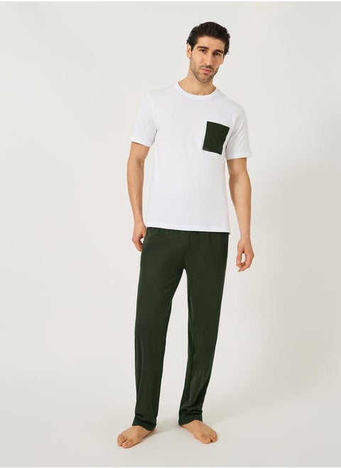 Solid Contrast Pocket Detail T-Shirt and Pyjama Set