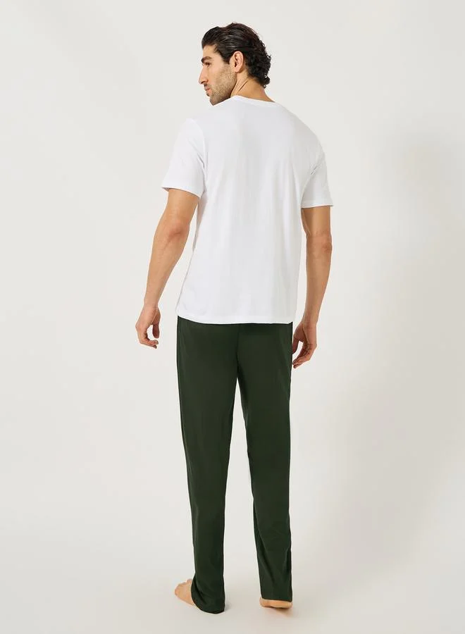 Styli Solid Contrast Pocket Detail T-Shirt and Pyjama Set