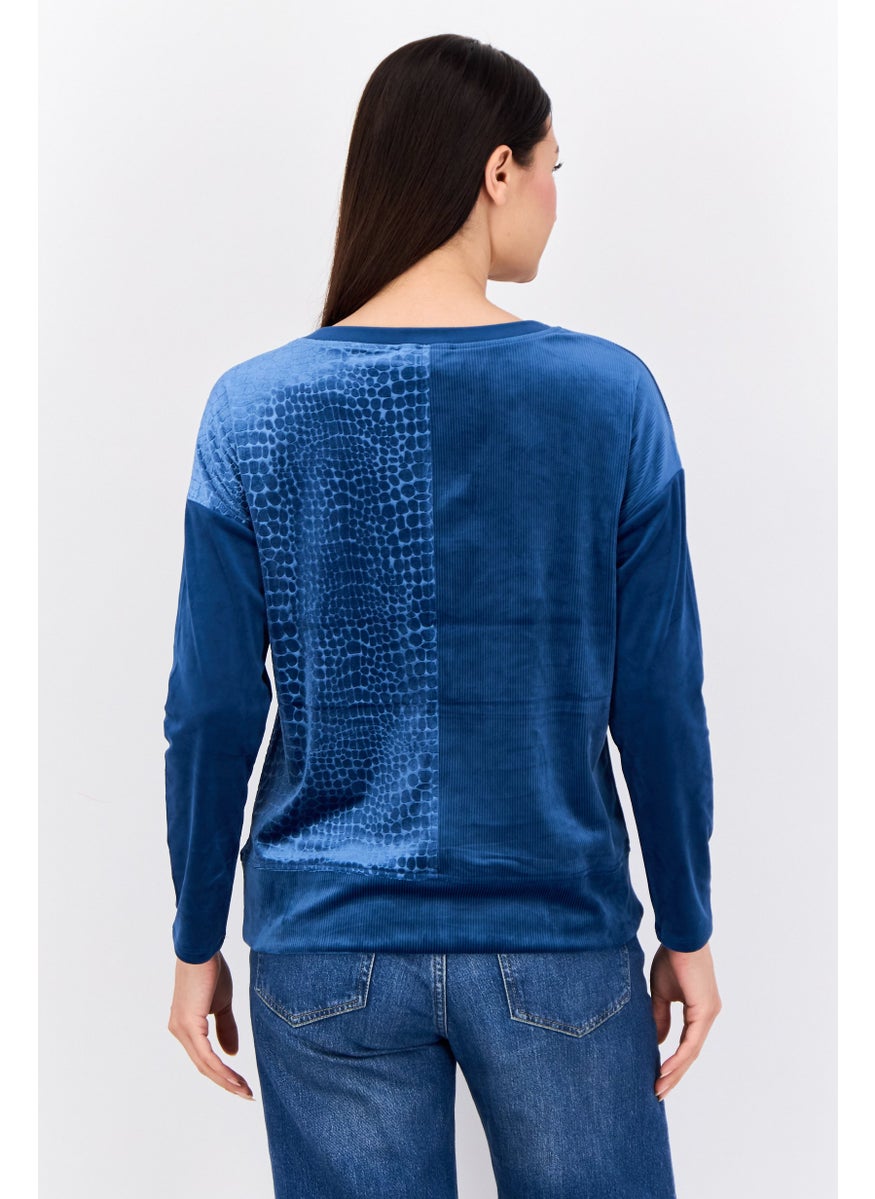 Cable & Gauge - Women Round Neck Long Sleeve Animal Print Sweatshirt, Blue - Image 1