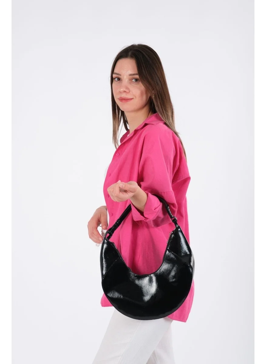 Newish Polo Newishpolo Newishpolo Black Patent Leather Women's Baguette Shoulder Bag