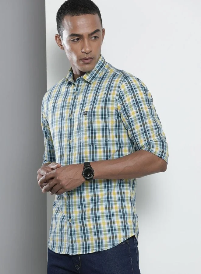 The Indian Garage Co Men Slim Fit Checkered Full Sleeves Spread Collar Casual Shirt