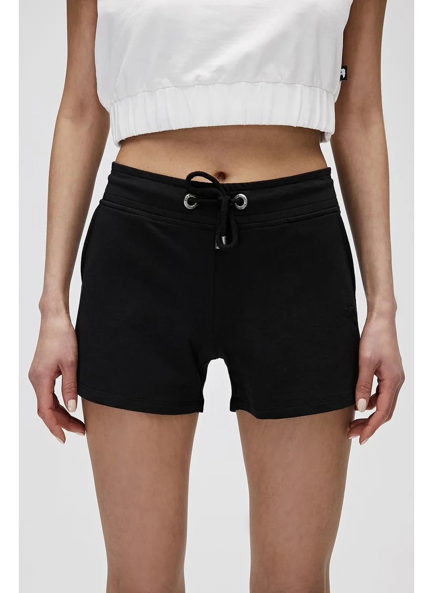 باد بير Women's BLACK Shorts & Bermudas