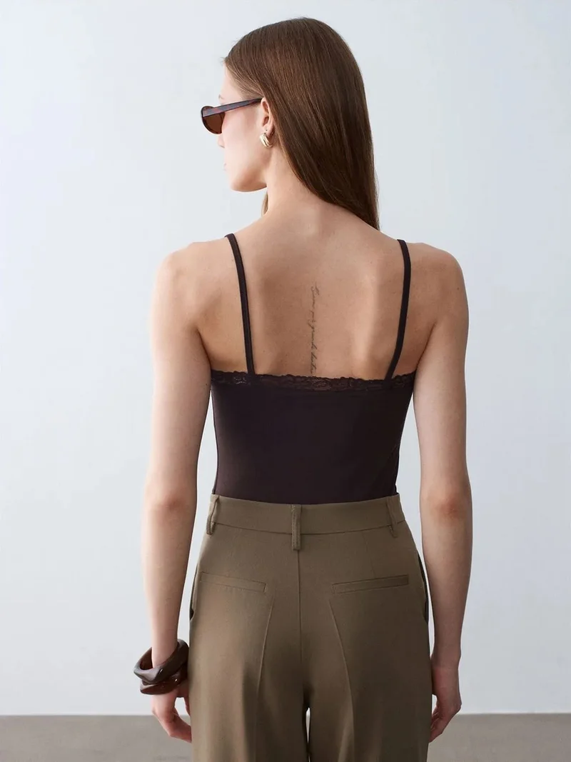 ديلفين Dilvin Slim Fit Sleeveless V-Neck Cami Blouse