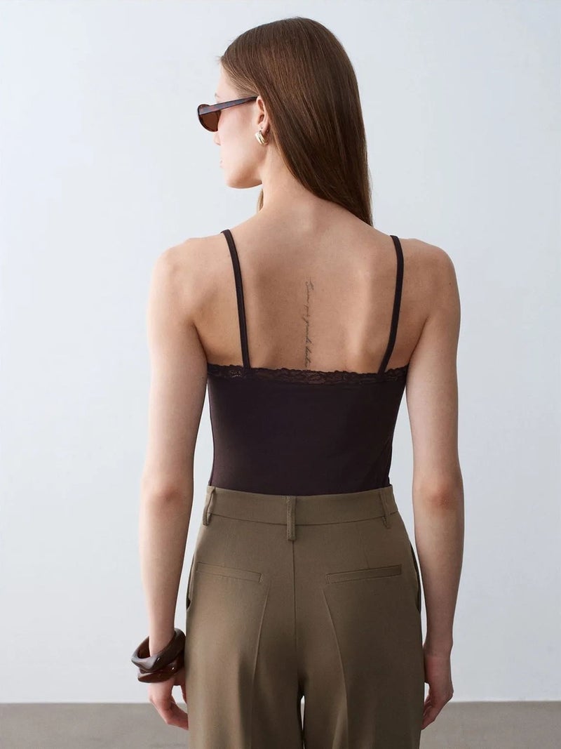 DILVIN Slim Fit Sleeveless V-Neck Cami Blouse - Image 2