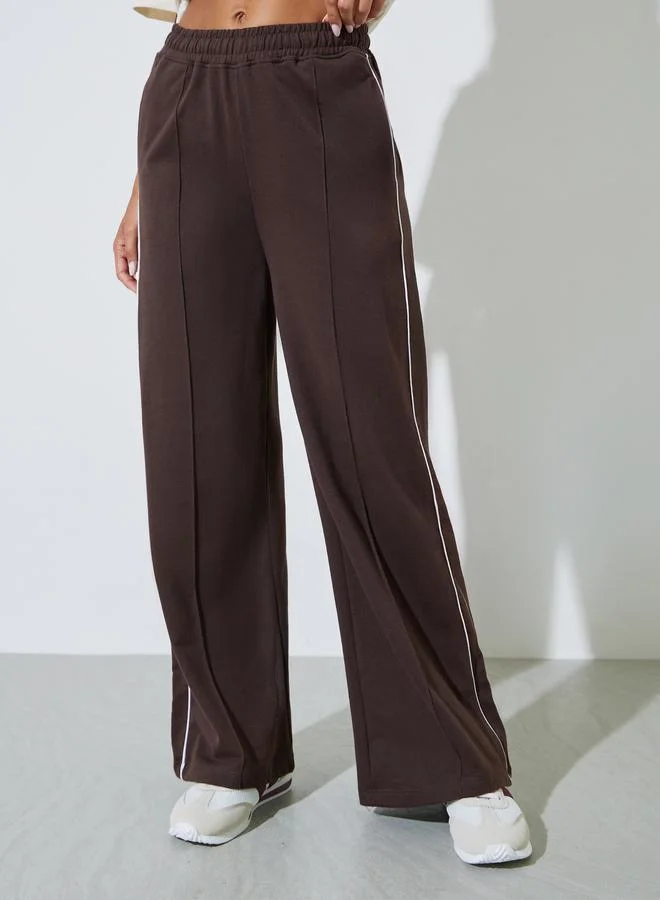 ستايلي Coffee Brown Wide Leg Joggers with Pintuck Detail