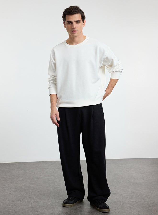 trendyol Unisex Ecru Oversize/Wide Cut Fabric Mix Basic Unmarked Sweatshirt - Image 2