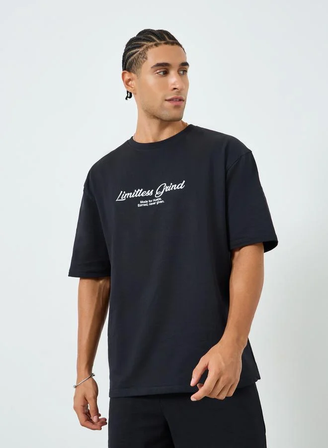 ستايلي Men Graphic Oversized T-Shirt and Shorts Co-Ords
