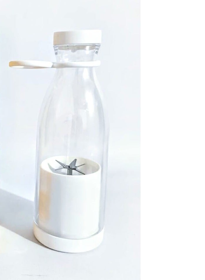 خلاط كهربائي وكوب عصر محمول