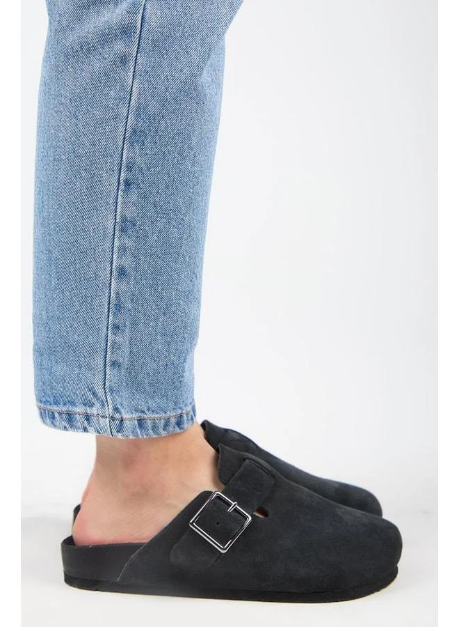 Zeta 2 Women's Genuine Leather Belted Buckle Sabo Anthracite Slippers.