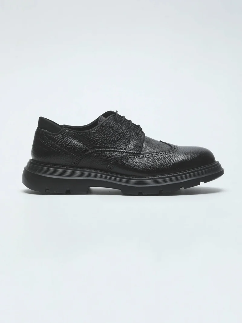 كيب Black Shoes