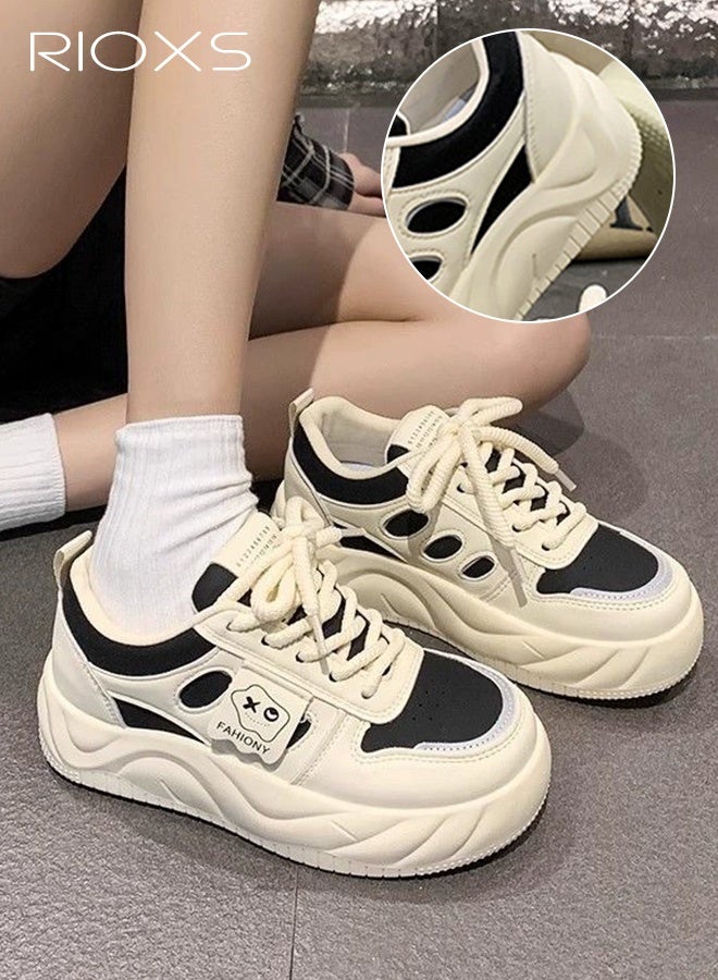 ريوكس حذاء رياضي نسائي بقاعدة سميكة، حذاء رياضي بقاعدة سميكة 4 سم للسيدات، حذاء رياضي كلاسيكي مريح وقابل للتنفس برباط، حذاء رياضي نسائي عصري خفيف الوزن للركض، حذاء مشي مانع للانزلاق، للمواعدة/العمل/التسوق/الارتداء اليومي/الارتداء اليومي، باللون البيج والأسود - Image 2
