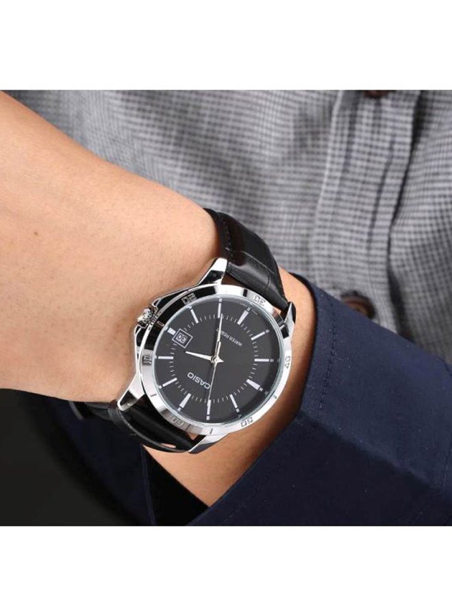 CASIO Men Water Resistant Analog Watch MTP-V004L-1A - Image 4