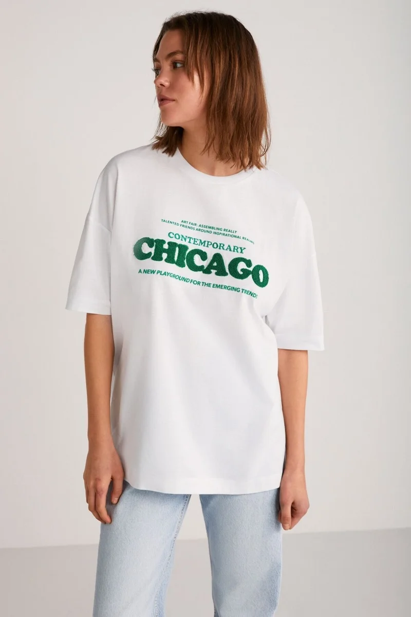 جريميلانج Plensa Women's 100% Organic Cotton Embroidered and Embossed Printed Oversize White T-shirt