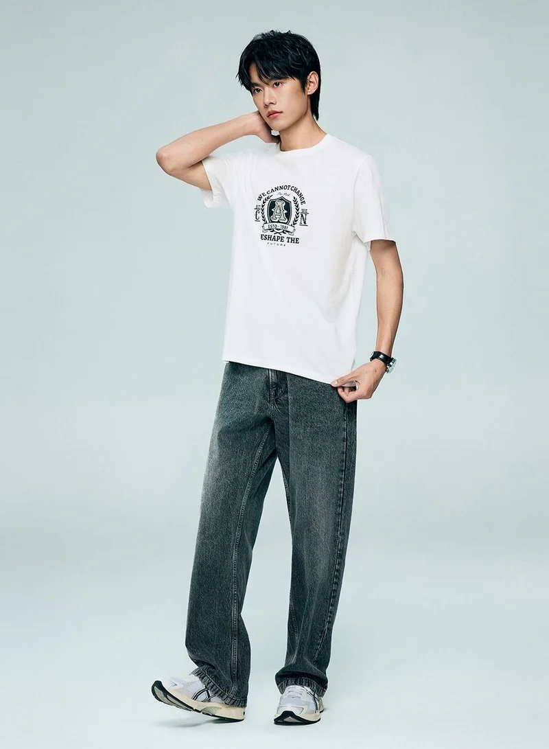 Giordano  Men Regular Cotton Graphic Crew Tee | Online Exclusive for Men | Best Price UAE
