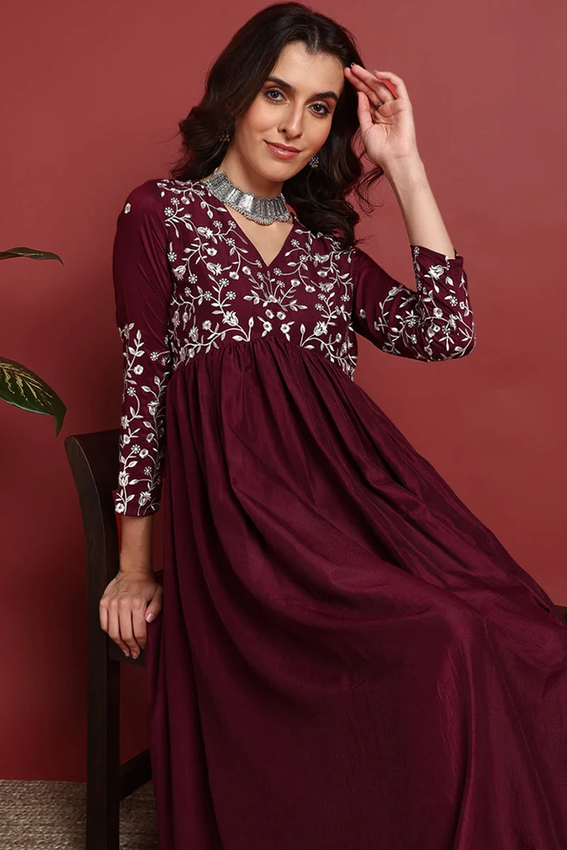 زيري سوق Burgundy Cotton Blend Solid Embroidered A Line Set