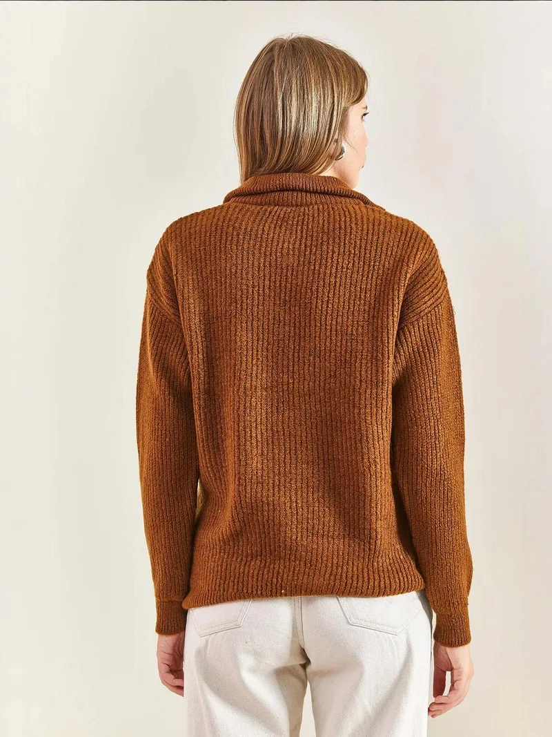 Bianco Lucci LUCCI Oversized Textured Knit Sweater with Zipper Collar