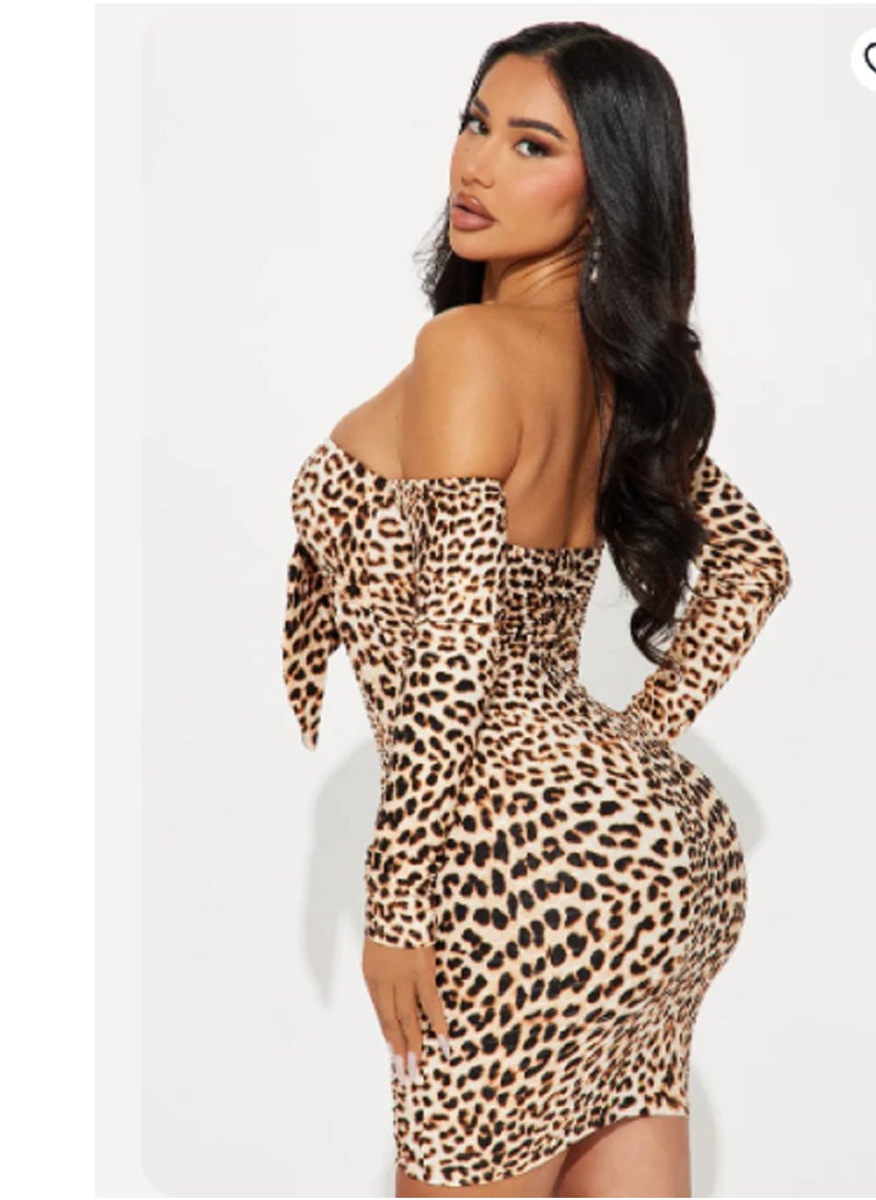 Generic women's bodycon dress, off shoulder with tiger print  - Image 3