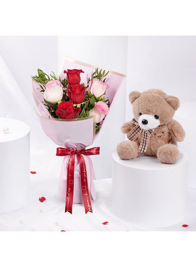 فيرنز أن بيتالز كومبو عيد الحب | بوكيه ورد و دبدوب تيدي - Image 1