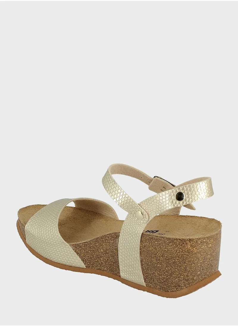 BAYTON Maya Strappy Mid Heel Wedges