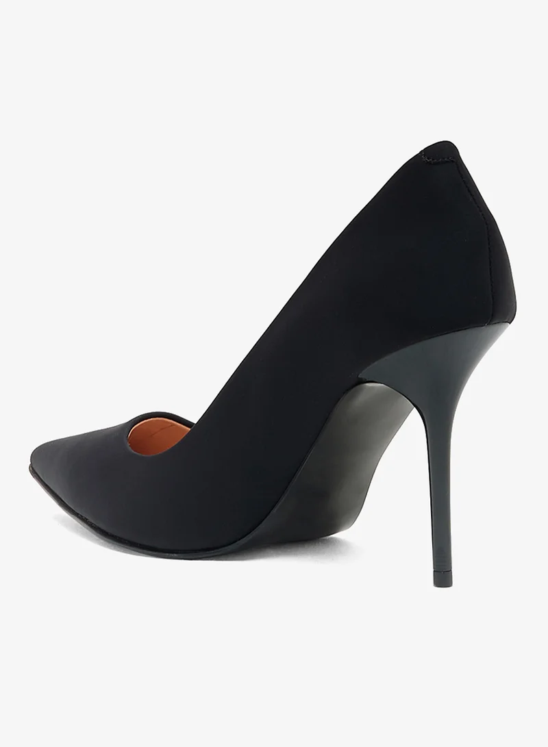 لوف موسكينو Pointed Toe Ankle Strap High Heel Pumps