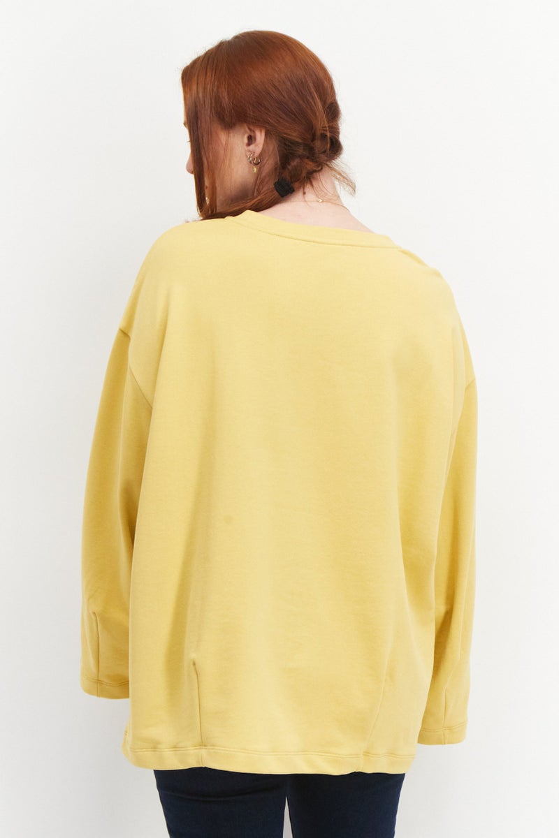 Tchibo سويت شيرت نسائي بأكمام طويلة وياقة دائرية، أصفر - Image 2