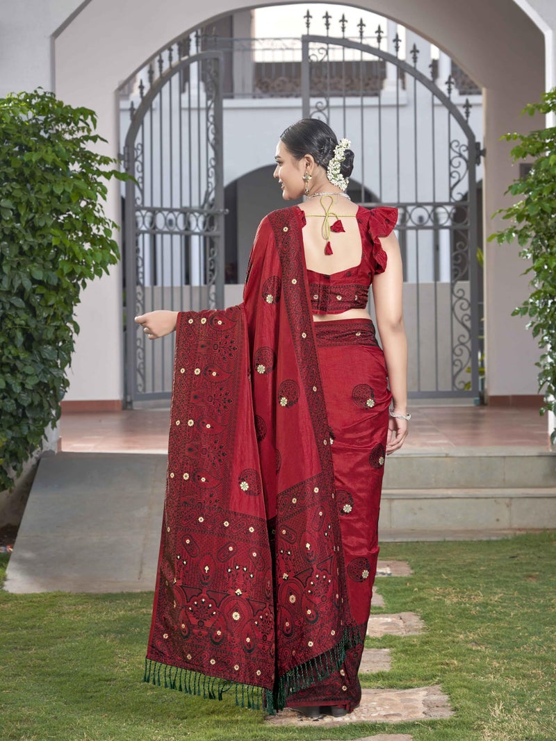 MANOHARI Women's Most Trendy Banarasi Woven Red Saree With Heavy Jacquard Work Saree With Blouse Piece - Image 4