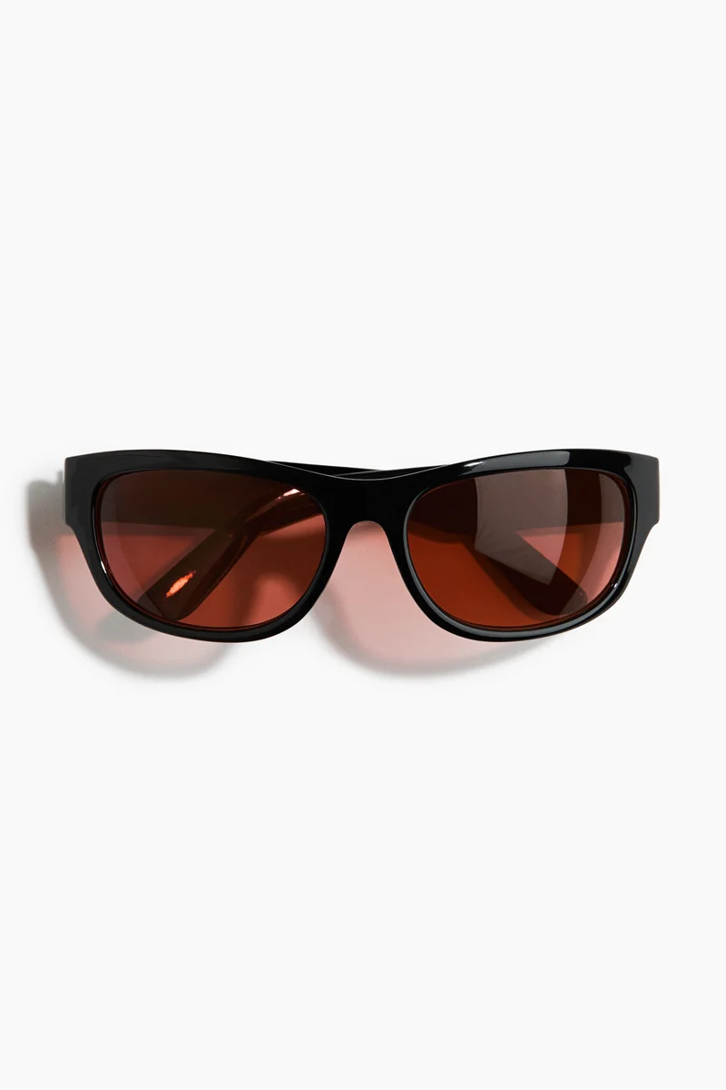 Oval sunglasses