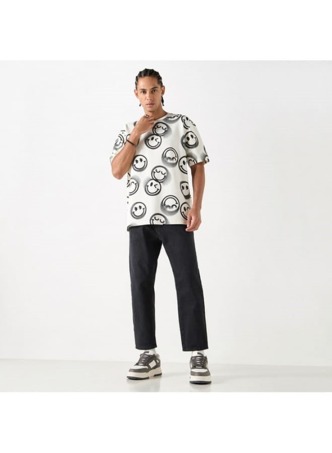 SP Characters All-Over Smiley Print T-shirt with Short Sleeves and Crew Neck  - Image 3