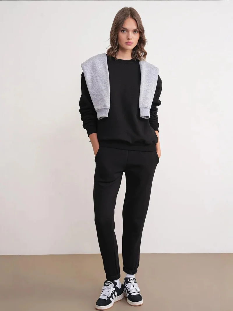 ميكسراي طقم سويت شيرت وبنطلون رياضي من ميكسراي