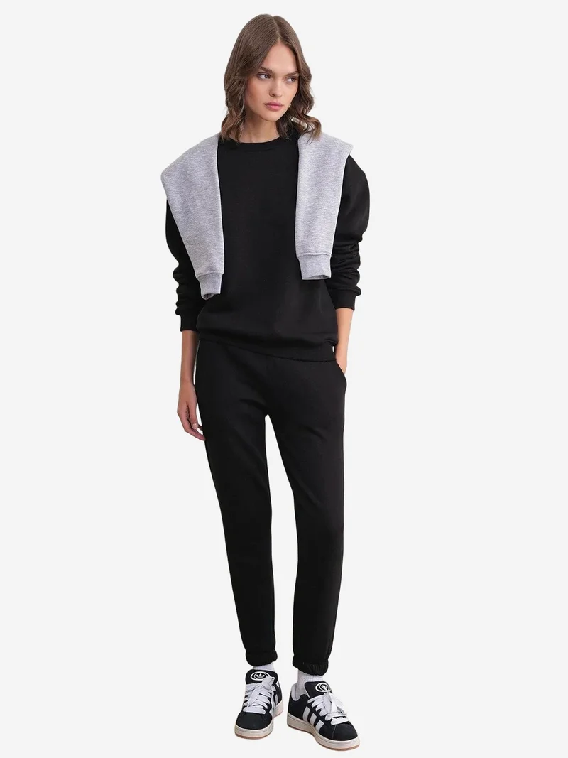 Mixray Basic Sweatshirt & Jogger Two-Piece Set