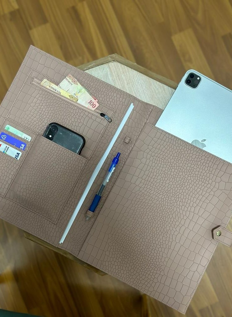Pouch bag, for daily use, can carry the iPad, laptop, phone, important documents, and all your cards, leather, Light Pink  - Image 1