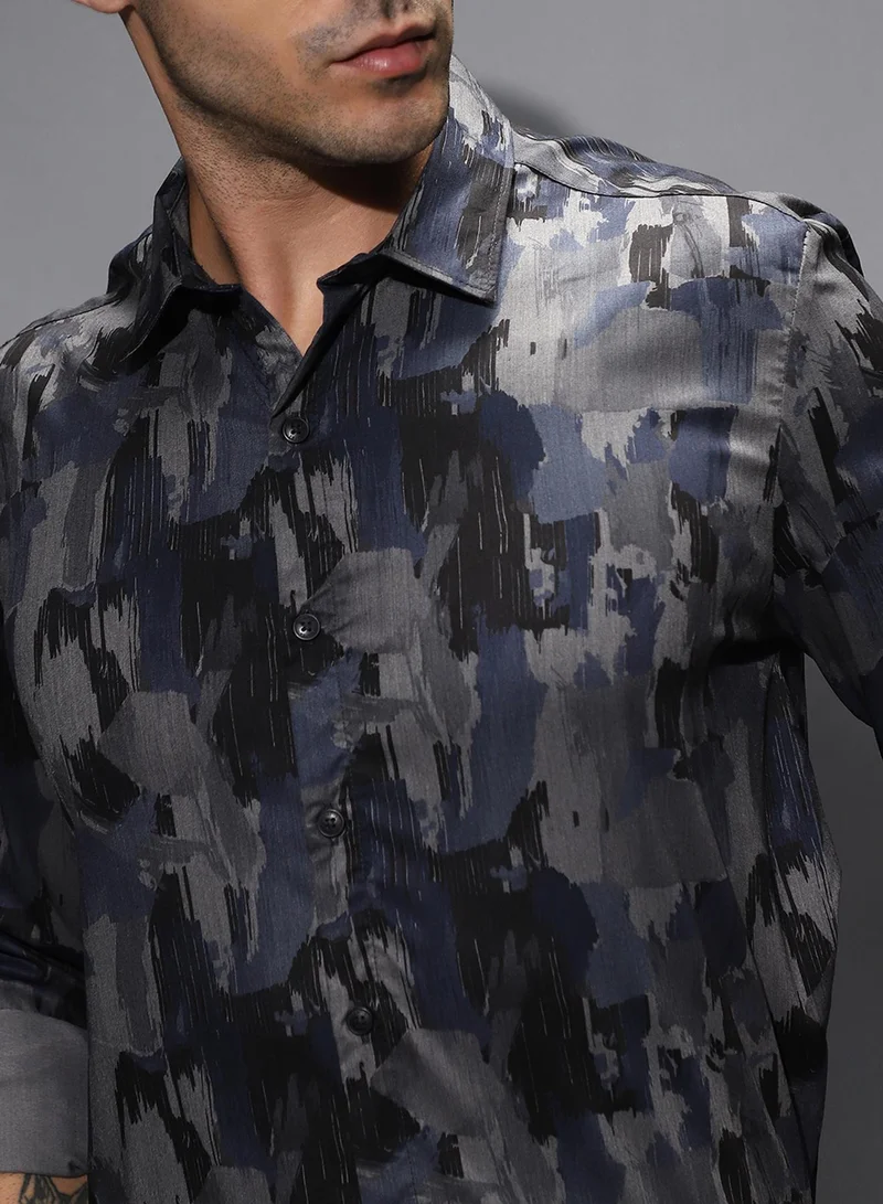 Campus Sutra Campus Sutra Men's Indigo Blue & Moon Grey Fray-Stroke Imprint Shirt For Casual Wear | Spread Collar | Long Cuffed Sleeves | Button Closure | Shirt Shirt Crafted With Comfort Fit For Everyday Wear